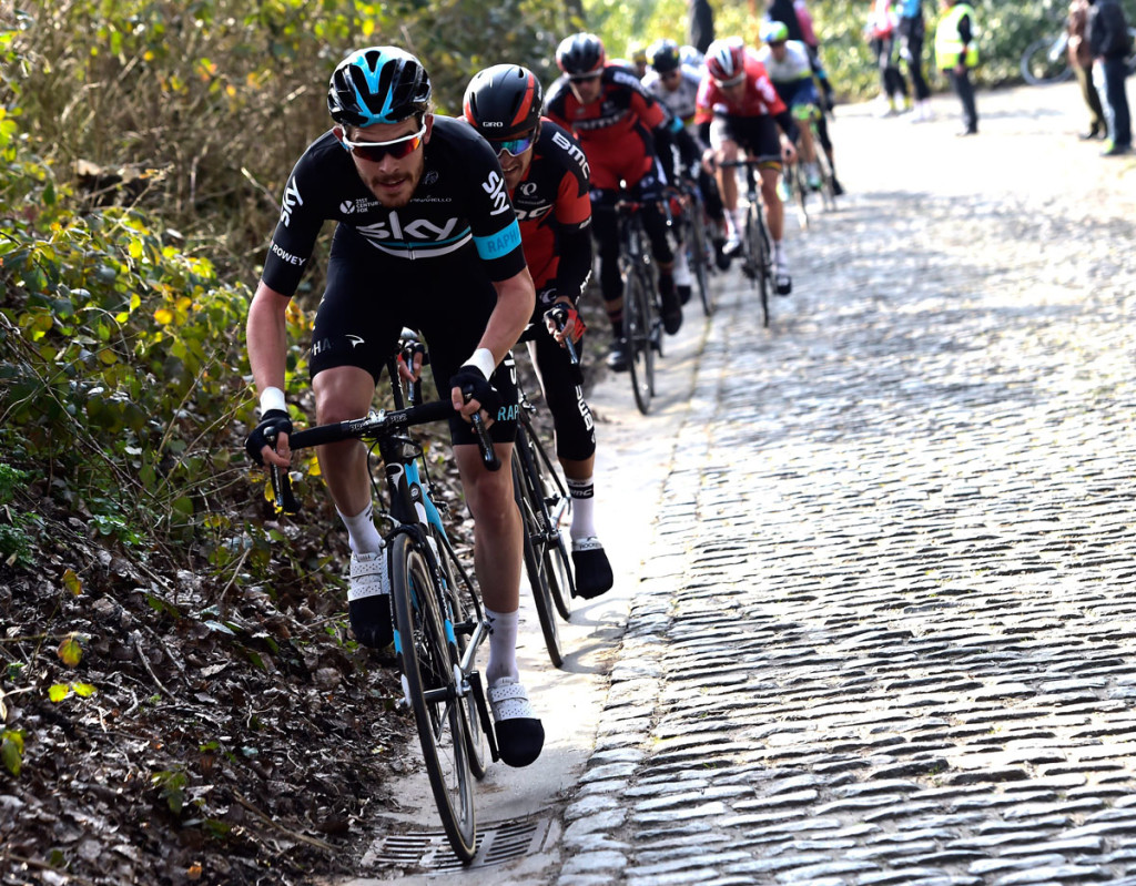 Luke Rowe mit Greg Van Avermaet am Taaienberg (Foto: Roth&Roth roth-foto.de