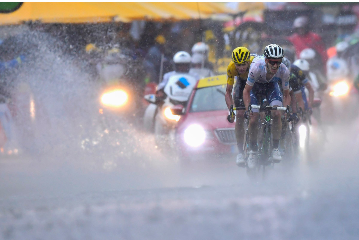 Adam Yates vor Chris Froome – 2017 auch im Klassement? (Foto: Roth&Roth)