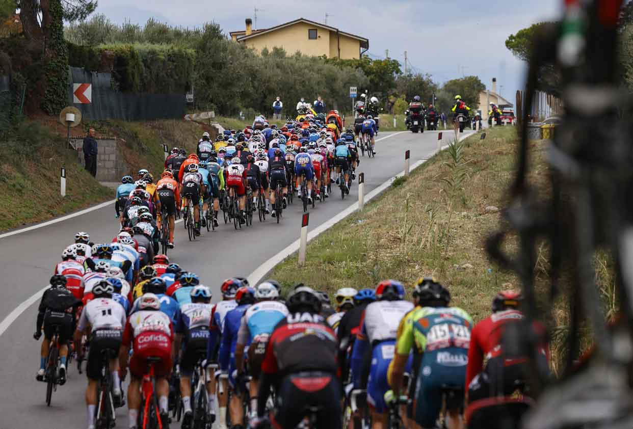 Wildcards vergeben die Teams beim Giro d'Italia 2024 cyclingmagazine