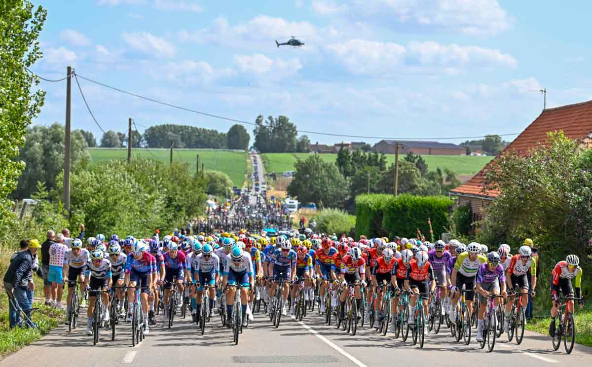 Radsport Transfers 2025/2026: Wer zu wem – die Transfers der WorldTour Motiv 
