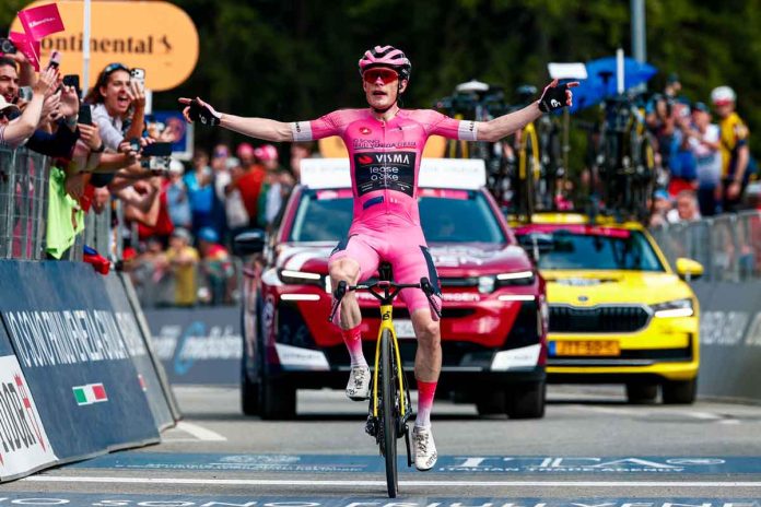 Vingegaard_E16_Giro2026